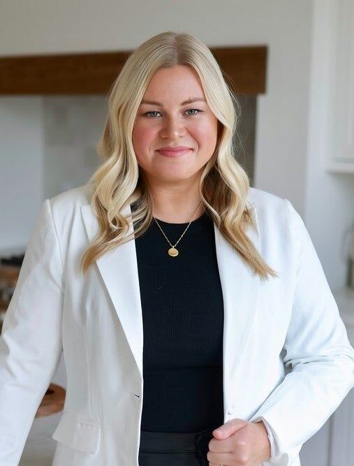 Rachel Patterson, Real Estate Broker in Greenwood, Scheetz