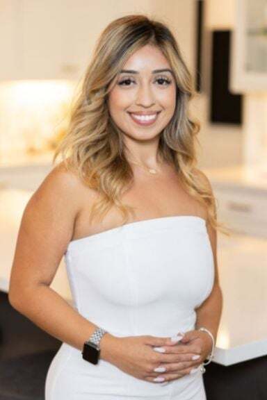 Jennifer Olivares, Sales Associate in Dallas, DFW