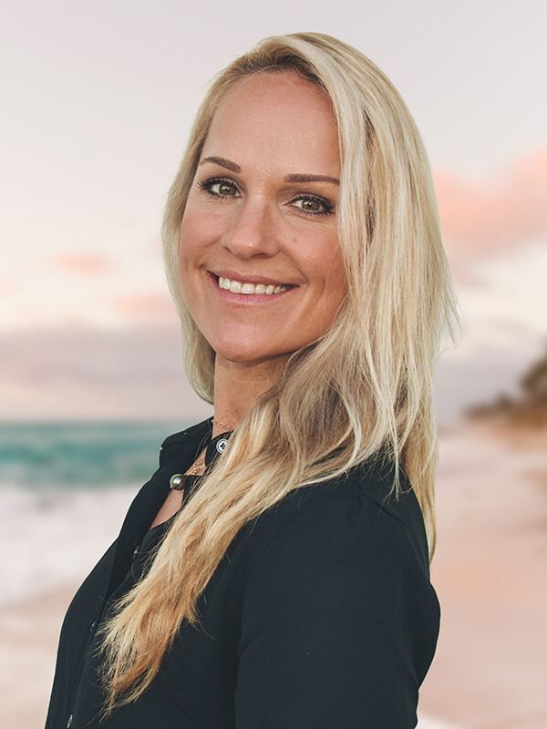 Erin McCabe, Real Estate Salesperson in Honolulu, Pacific Properties