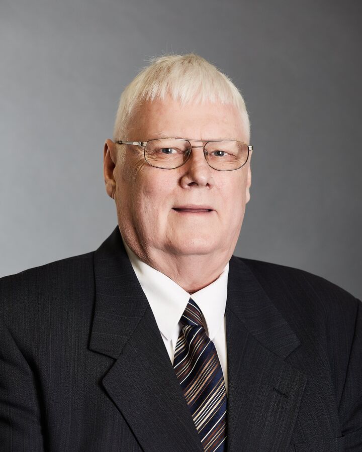 Earl Coulas,  in Ottawa, Coldwell Banker Sarazen Realty, Brokerage