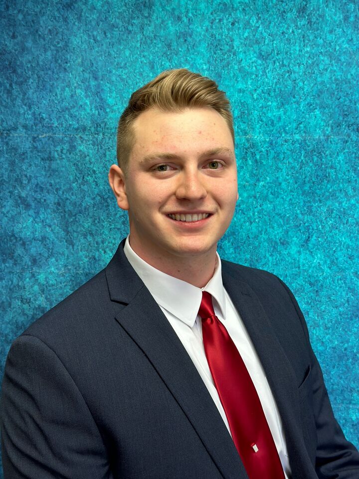 Bracken Scott, Real Estate Salesperson in Clarion, Burns & Burns