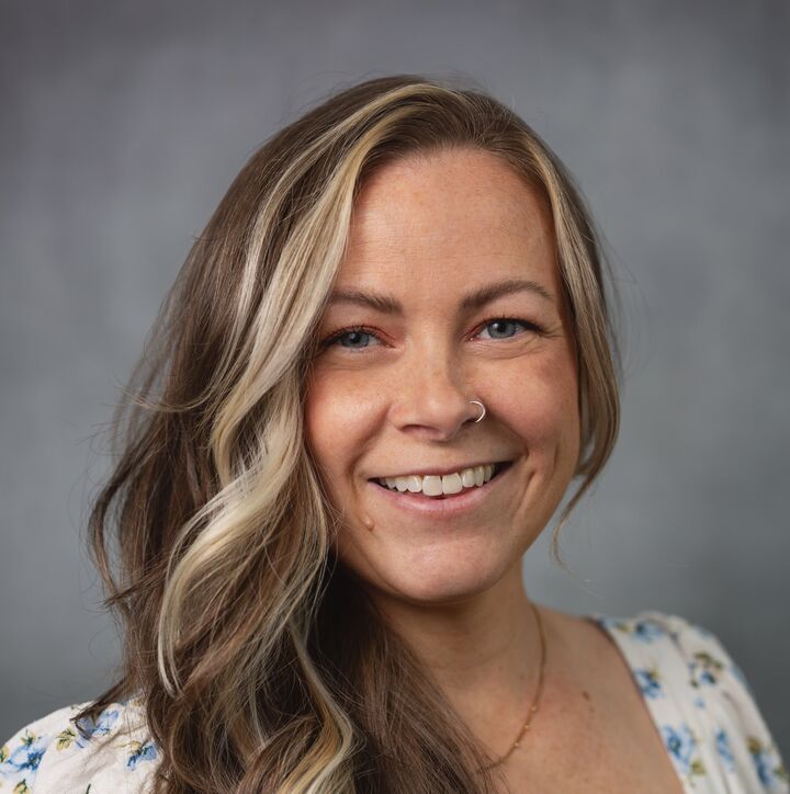 Chelsea May, Real Estate Broker in Bloomington, Scheetz