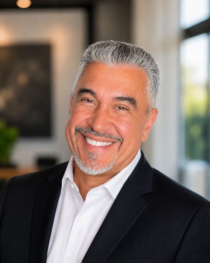 Miguel Lorenzo, Real Estate Salesperson in Orlando, Carioti