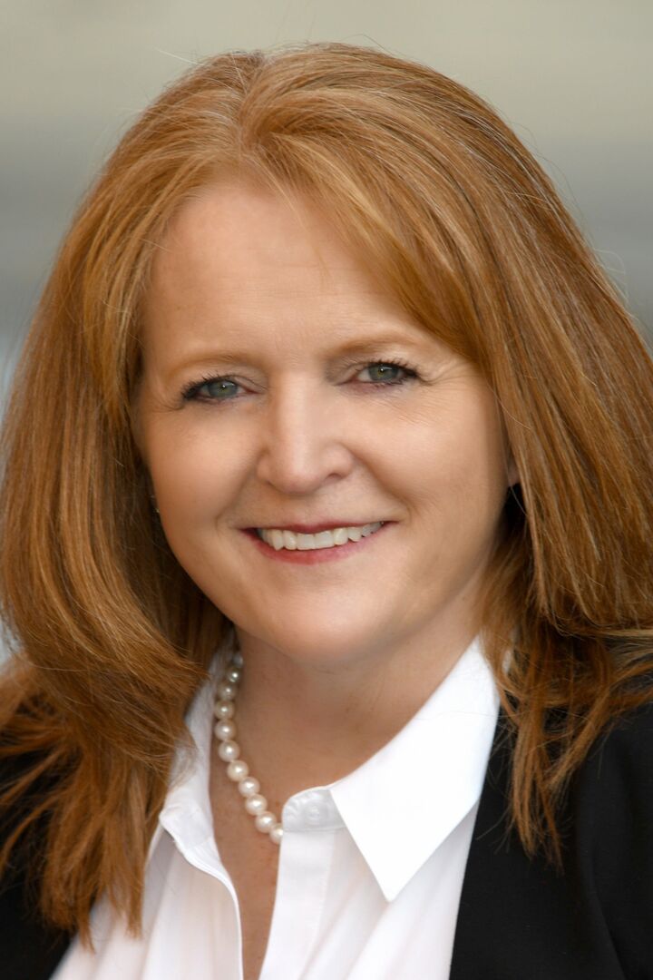 Tammy Hall, Associate Real Estate Broker in Coeur D Alene, Schneidmiller Realty