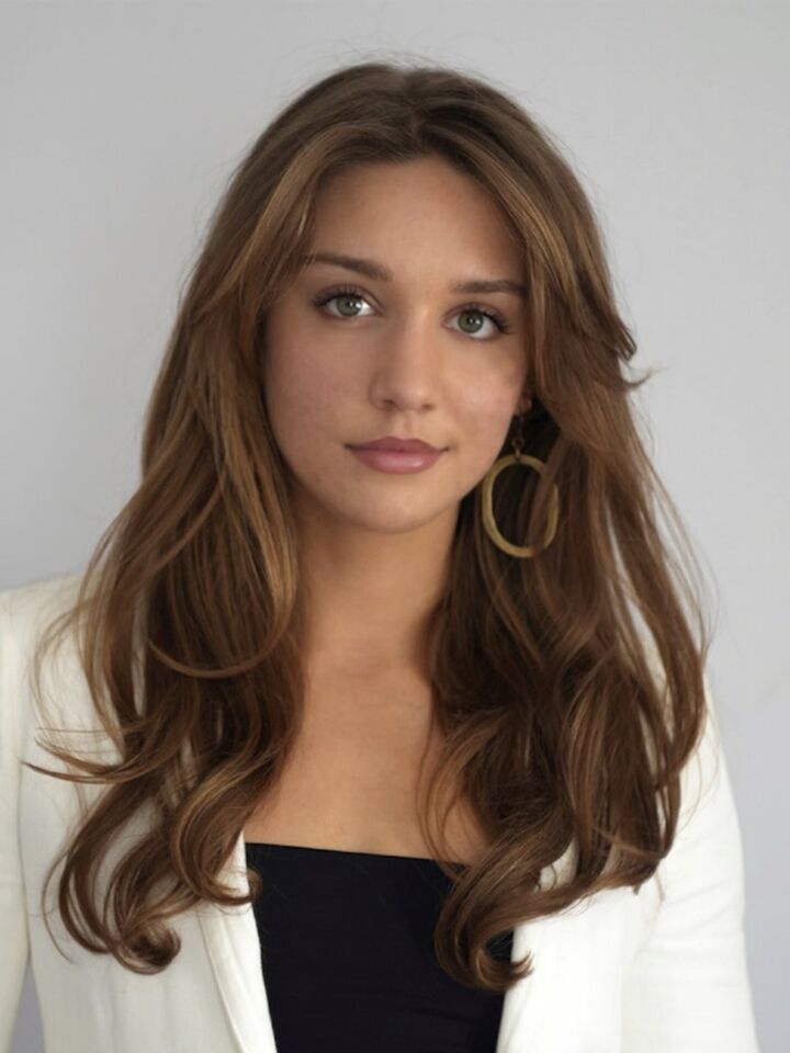 Holland Buzzelli, REALTOR® in Middleburg, McEnearney