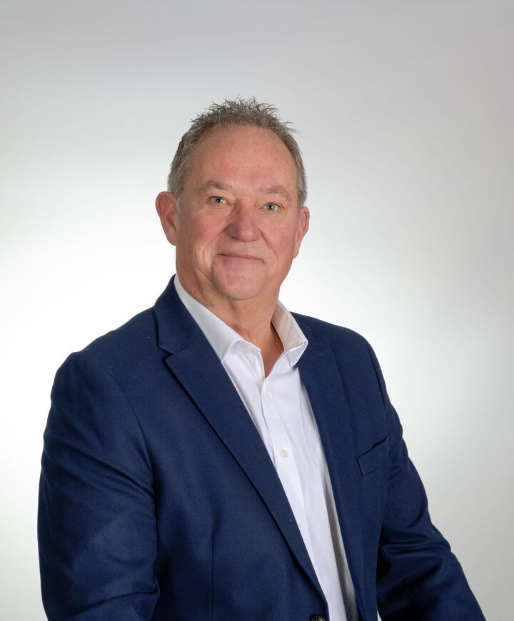 David Ciganick, Real Estate Salesperson in Bellaire, Schmidt Realtors