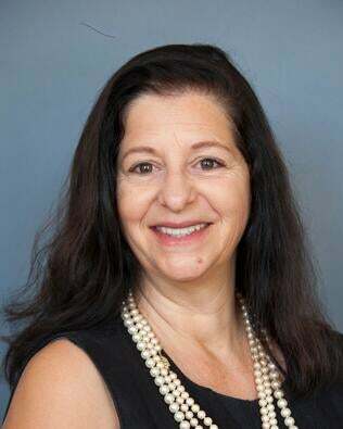 Elena Mauro, Real Estate Salesperson in Portsmouth, Topsail Realty