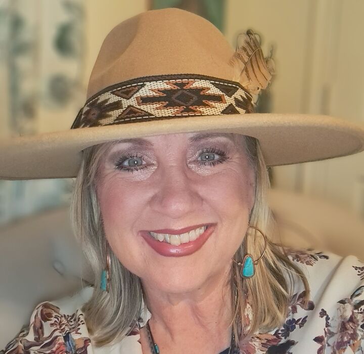 Anna Williams, Real Estate Salesperson in Arlington, Winans