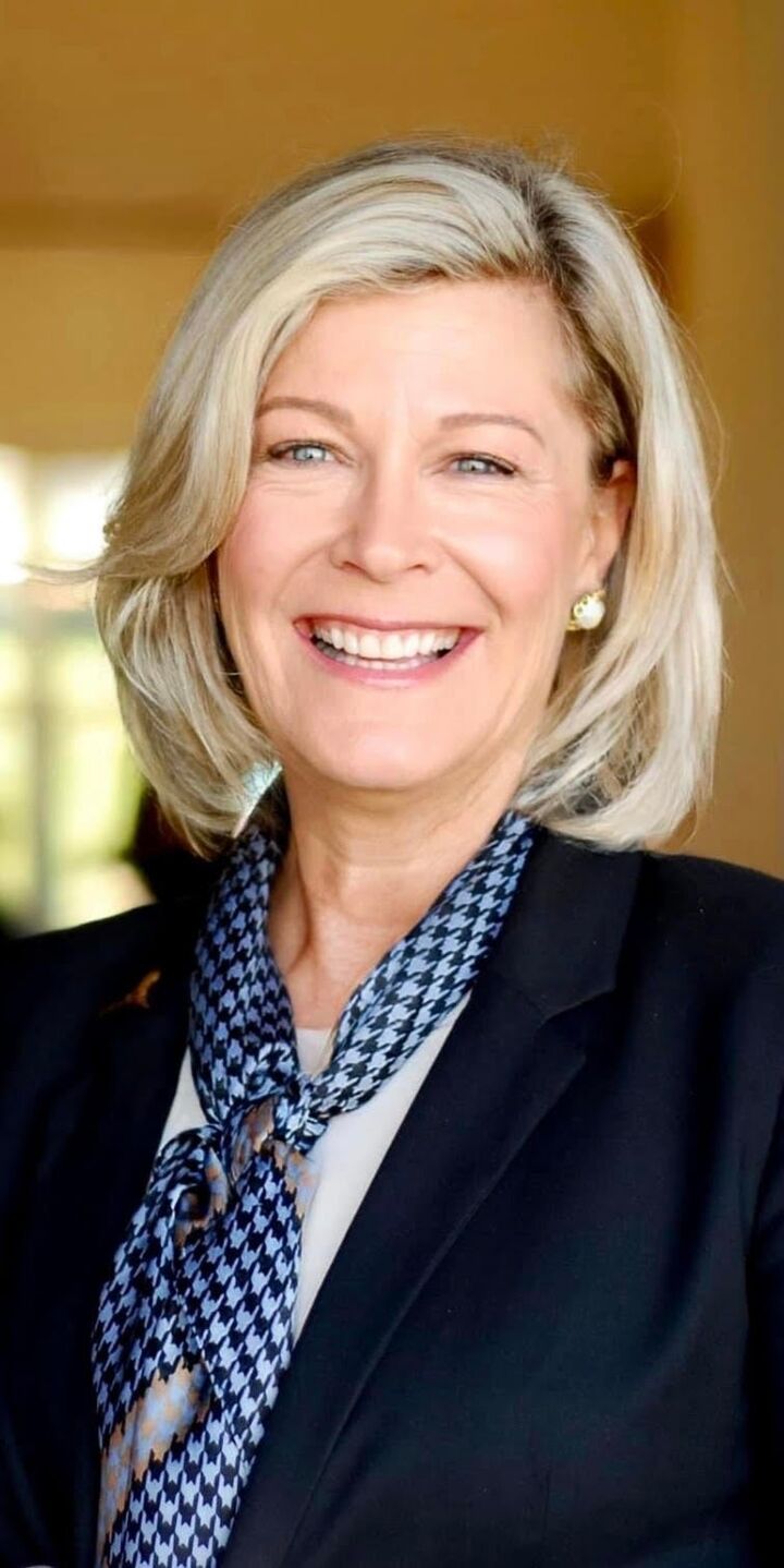 Lisa Carter, Associate Real Estate Broker in Collierville, Collins-Maury