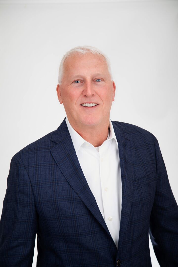 Cullom Swords, Real Estate Salesperson in Mandeville, TEC