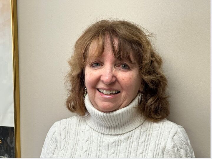 Debbie Nepa,  in Geneva, Steve Davoli Real Estate