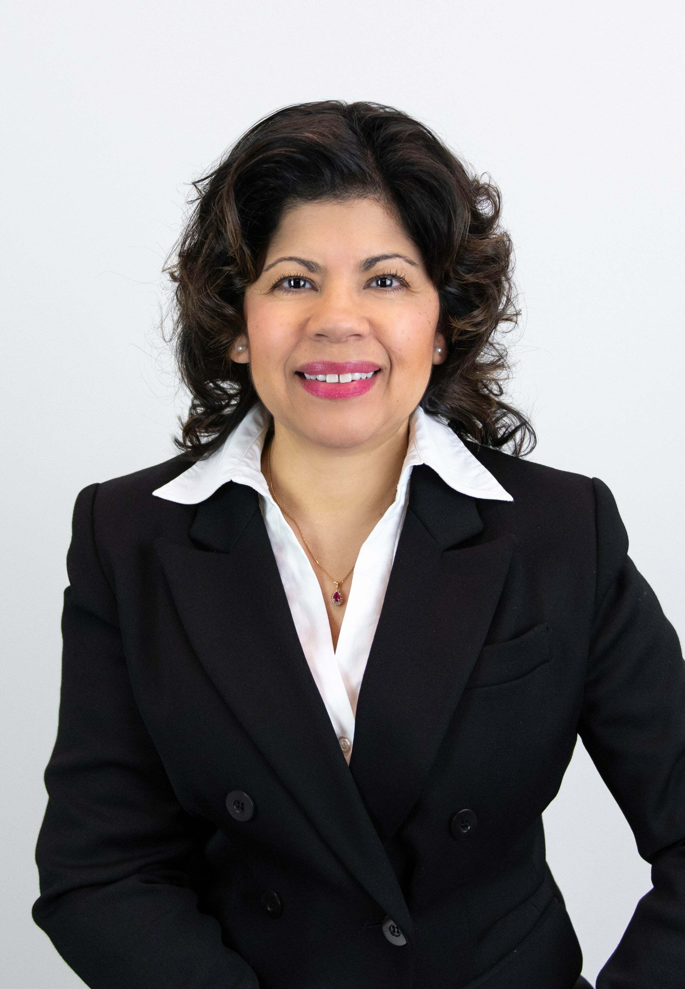 Lily Shilo, Real Estate Salesperson in Richland, Tri-Cities