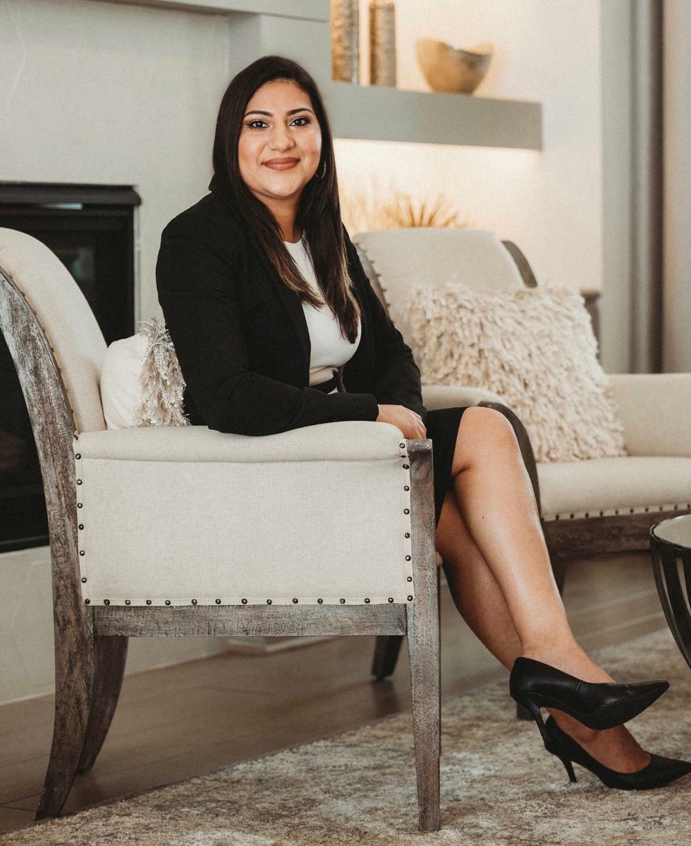 Elizabeth Morales, Real Estate Salesperson in Katy, Western Realty