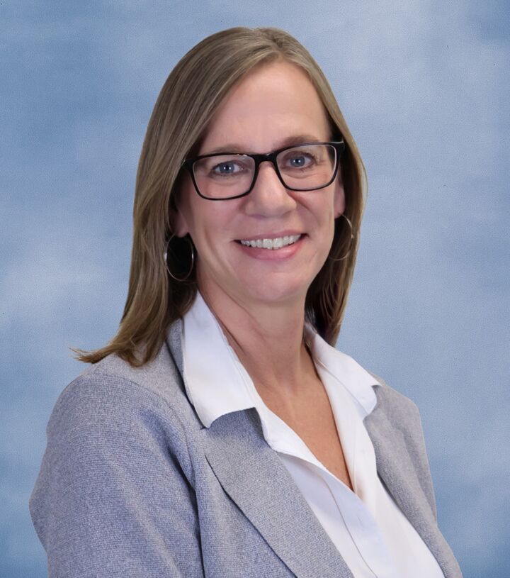 Cristina McDermott,  in Hauppauge, Realty Connect