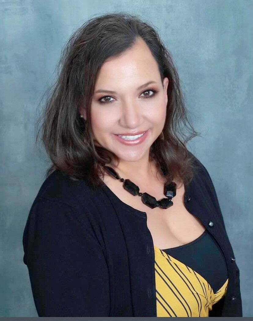 Rafaela Luis, Real Estate Salesperson in Tulare, Bloom Group