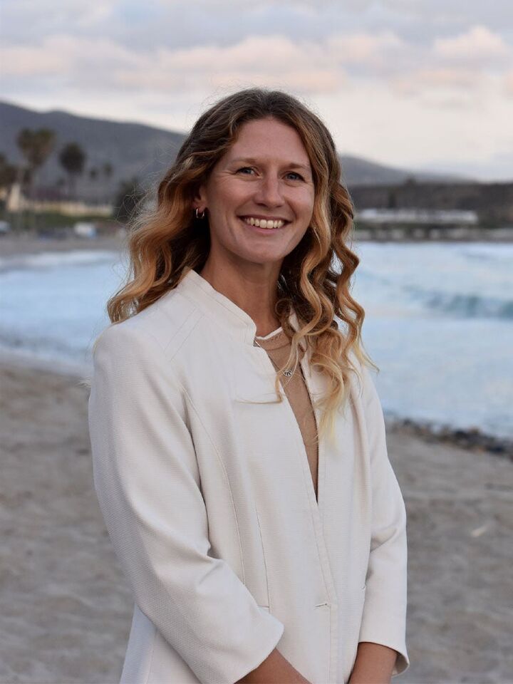 Jessica Dykstra, Real Estate Salesperson in San Clemente, Affiliated