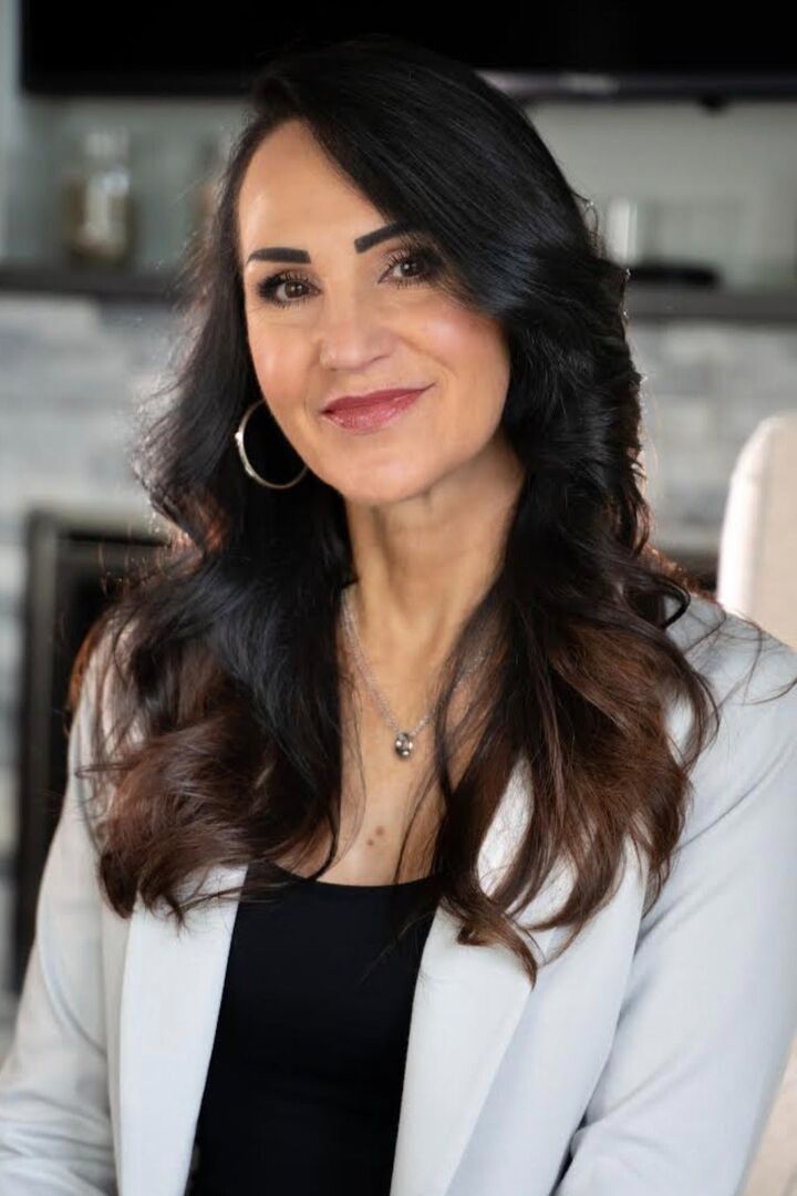 Erin Fletcher, Real Estate Broker in Lincoln City, Professional Group