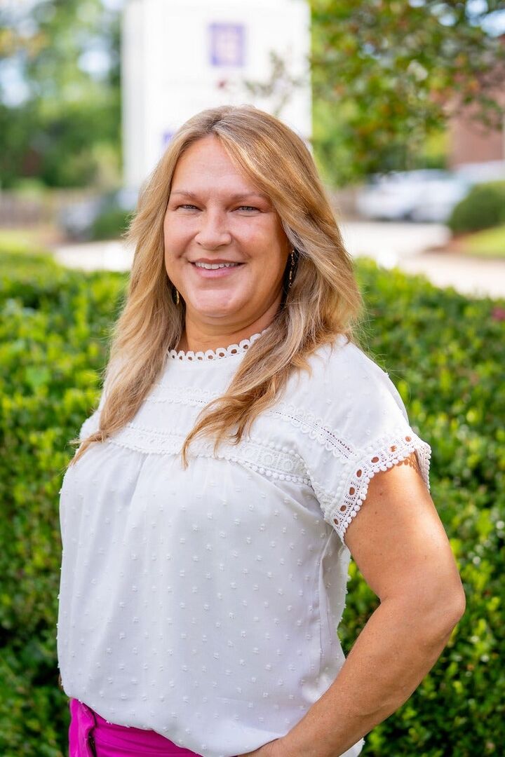 Wendy Arnold, Real Estate Salesperson in Warner Robins, Free Realty