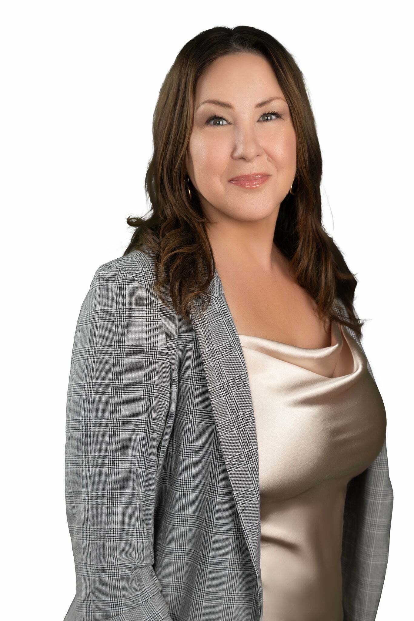 Tina Ramirez, Real Estate Salesperson in Murrieta, Associated Brokers Realty