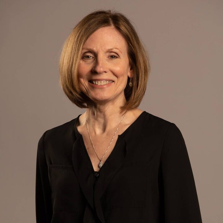 Teresa Moshofsky, Real Estate Broker in Eugene, Equinox