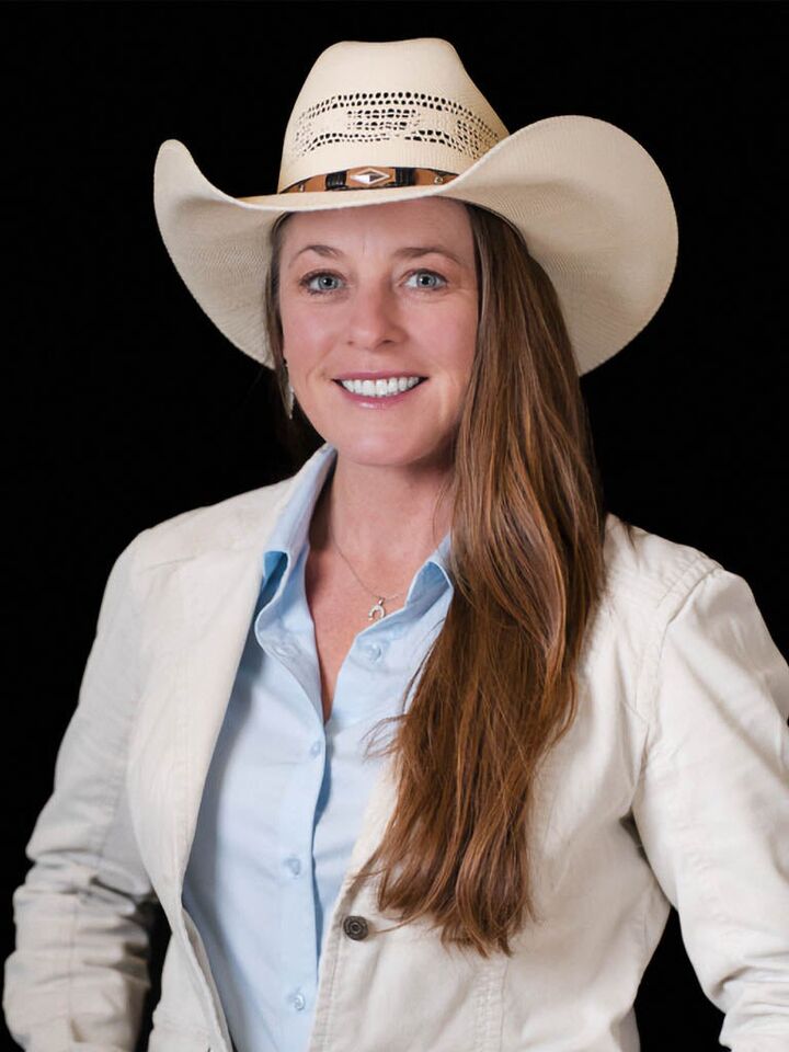 Sarah Hemker, Real Estate Broker in Onalaska, Affiliated