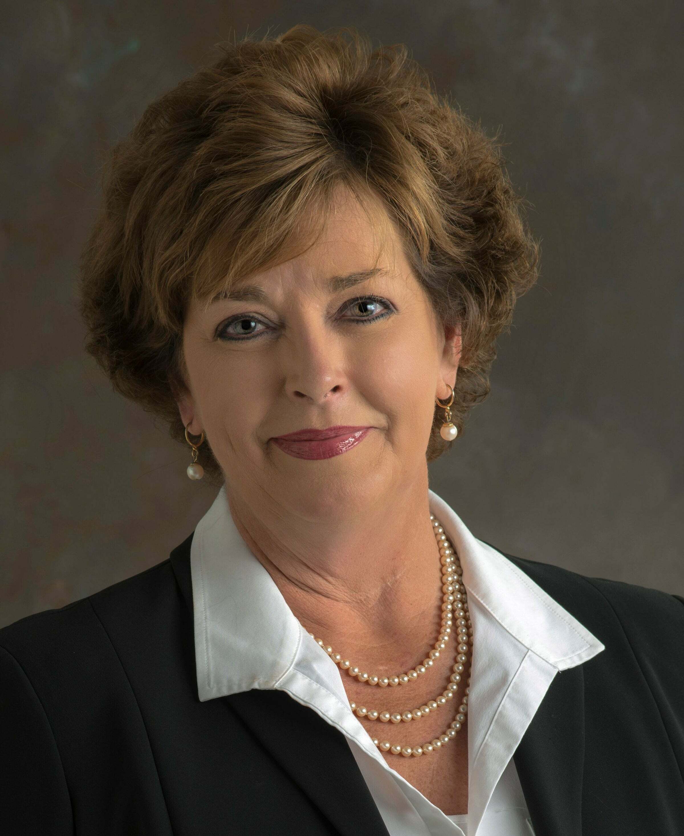 Joan Rose, Real Estate Salesperson in Chattanooga, Pryor Realty, Inc.