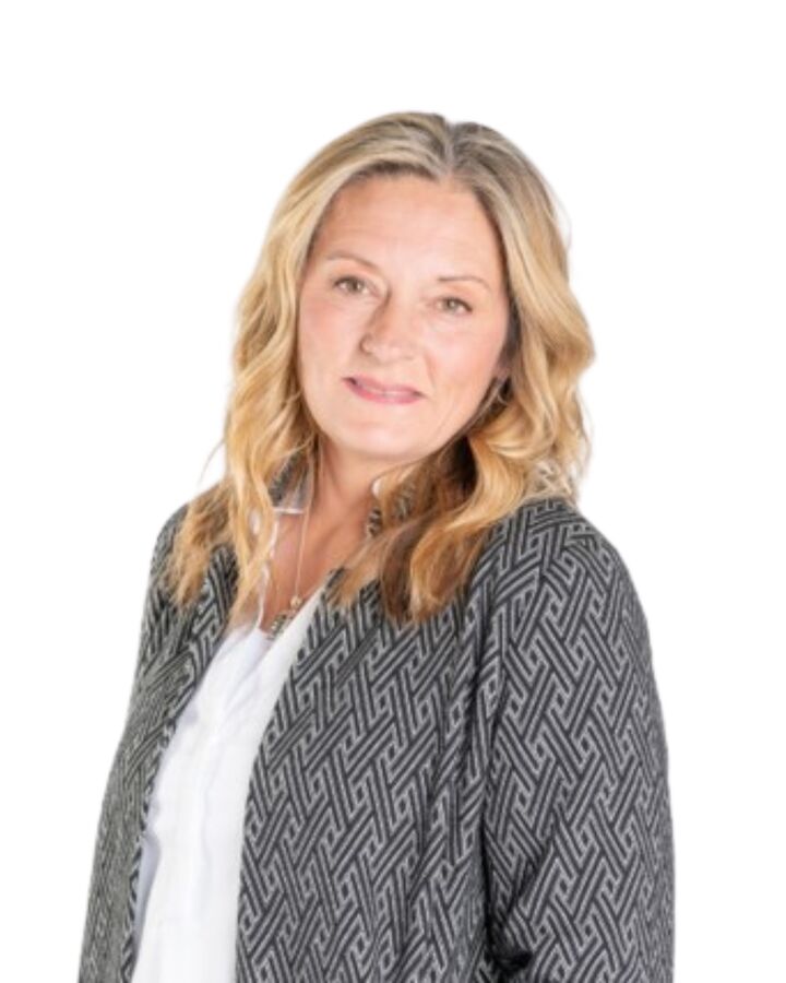 Karen Cooper,  in Saint Petersburg, Wolf's Crossing Realty