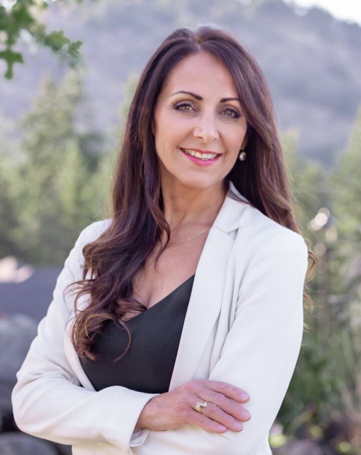 Lucy Pheiffer,  in Victoria, Coldwell Banker Oceanside Real Estate