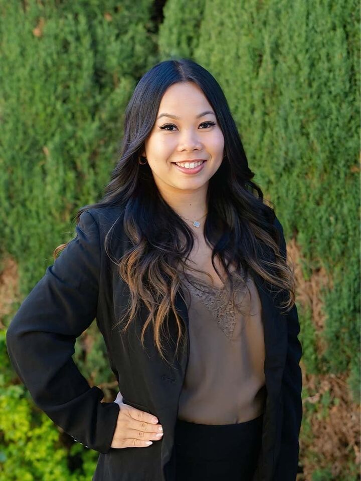 Lena Yu, Real Estate Salesperson in Irvine, Affiliated