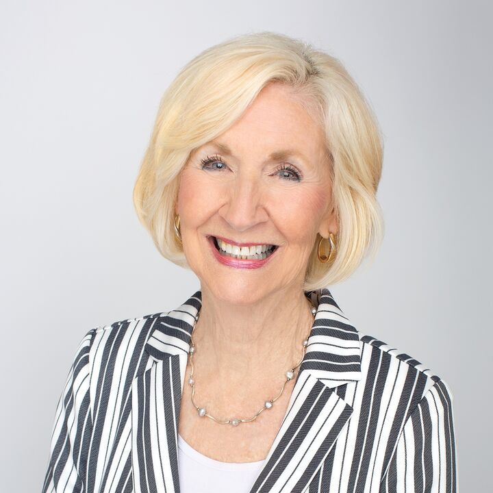 Cissy Mayo,  in Knoxville, Wallace (TN)