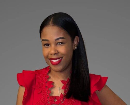 Shaunda Brown,  in Orland Park, Circle