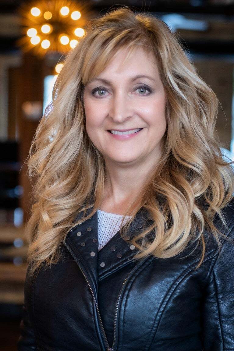 Cindy Grodus, Real Estate Salesperson in Holland, Schmidt Realtors