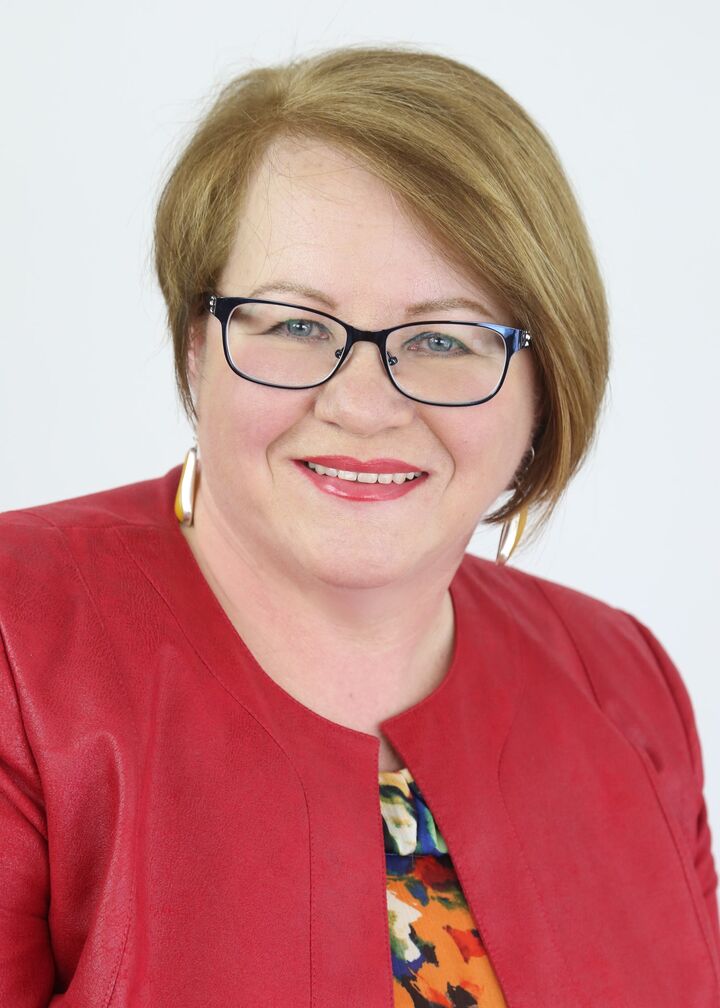 KRYSTYNA WOJTYNEK, Realtor in Kitchener, Coldwell Banker Peter Benninger Realty, Brokerage