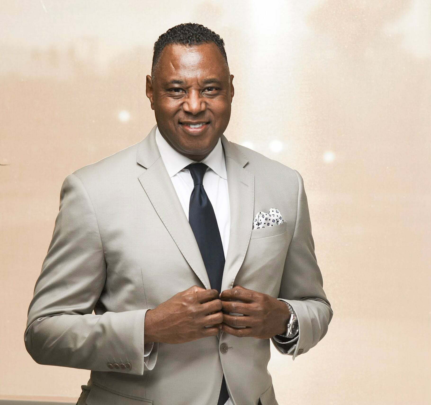 Dexter McLean, Real Estate Salesperson in Las Vegas, Americana