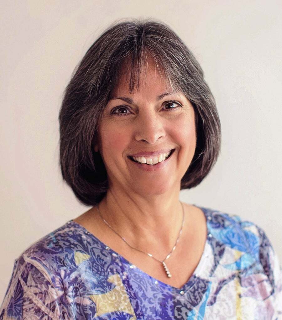 Paula Martel, Associate Real Estate Broker in Bristol, Topsail Realty
