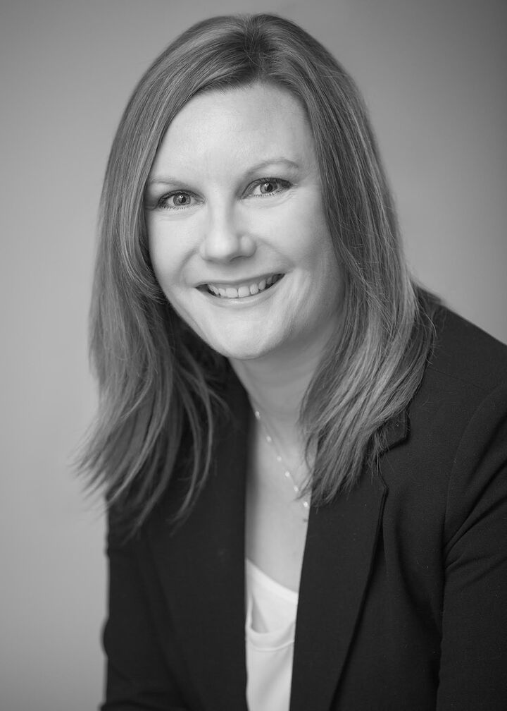 Julie Douglas, Real Estate Broker in Clackamas, Realty Partners