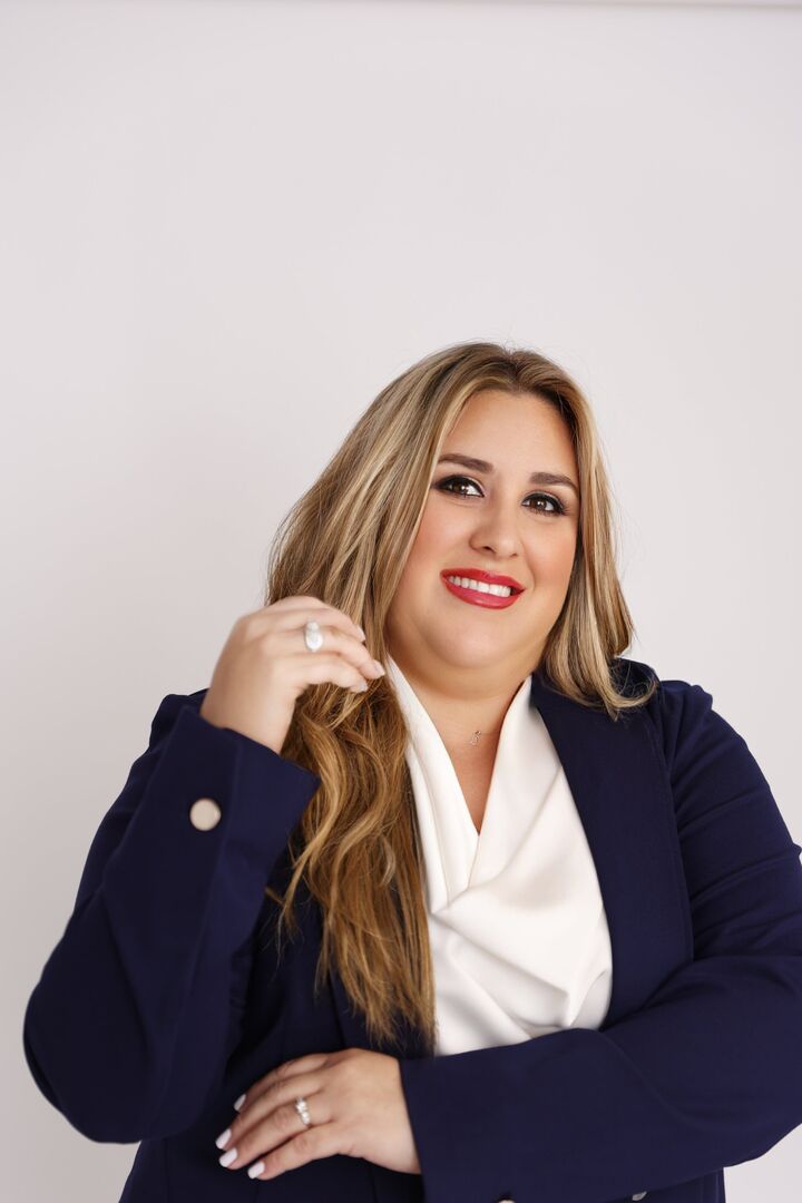 Daylenis Diaz, Associate Real Estate Broker in Miami, World Connection