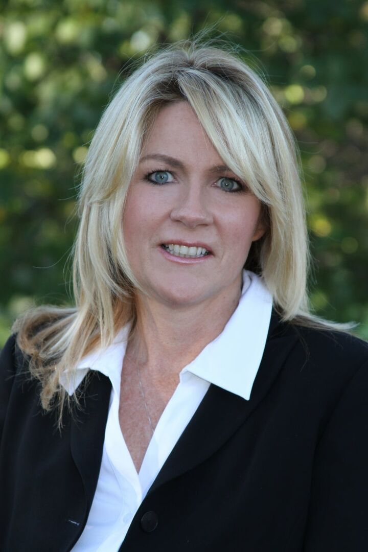 Linda Lynch, Real Estate Salesperson in Bethpage, Catapano Homes