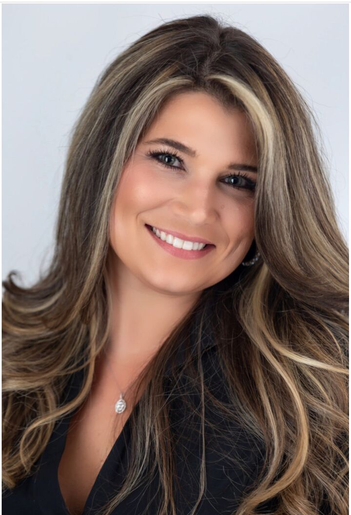 Jamie D'Agostino,  in Woodbury, Realty Connect