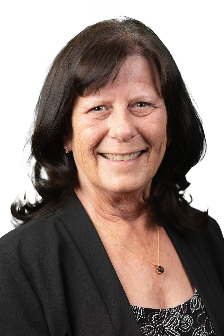 Laquita Marshall, Real Estate Salesperson in Greenville, First Group