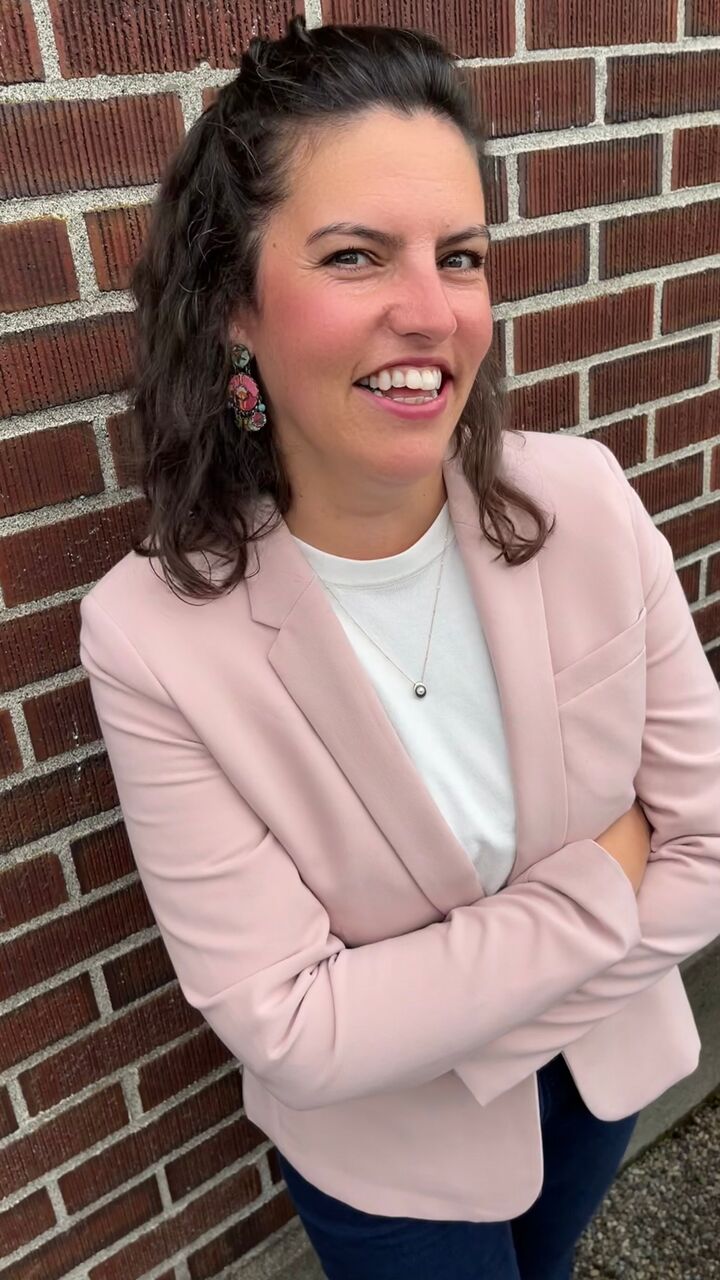 Lindsey Kreiling, Real Estate Broker in Olympia, Van Dorm Realty