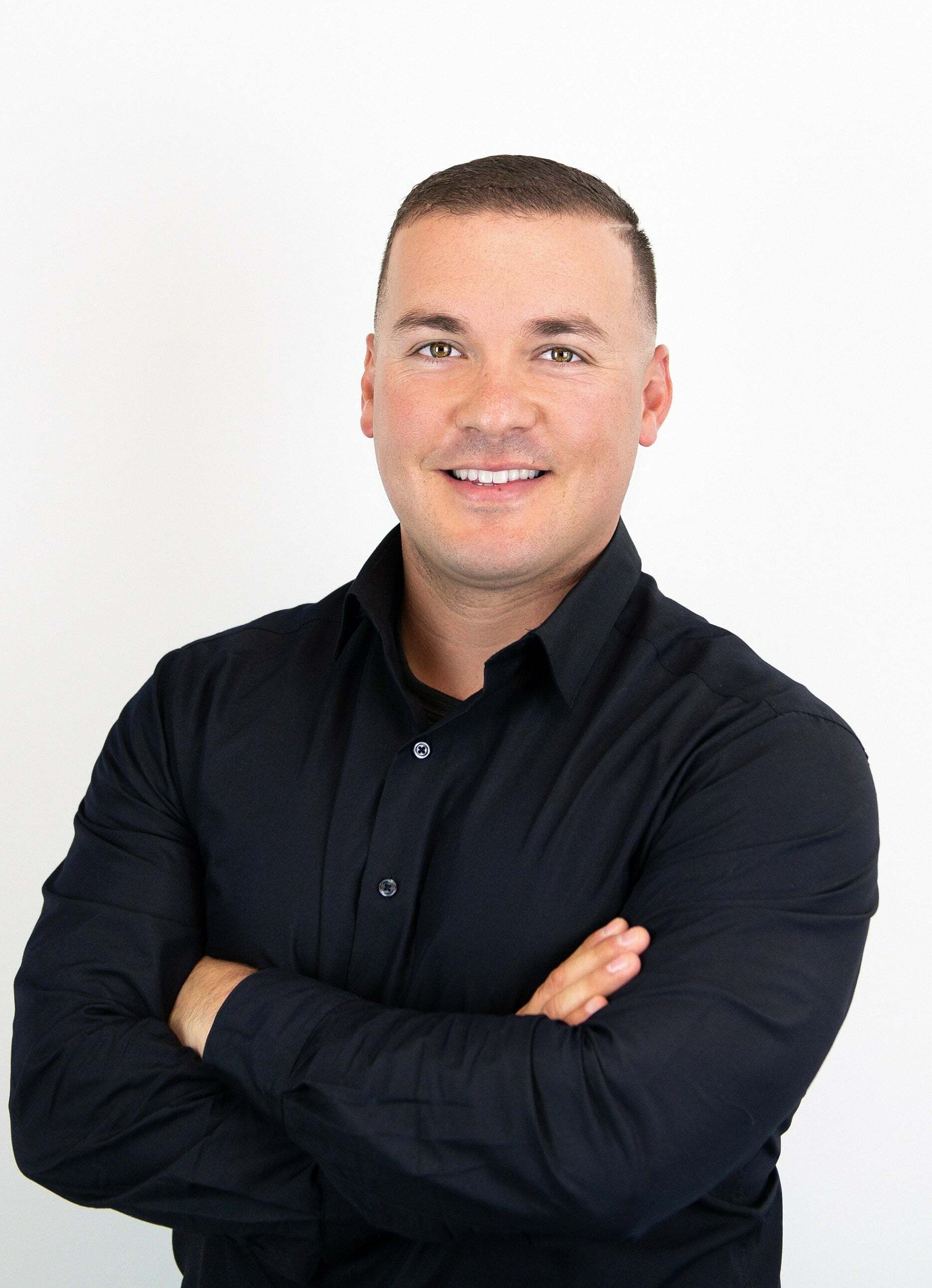 Stephen Martinez, Real Estate Salesperson in Richland, Tri-Cities