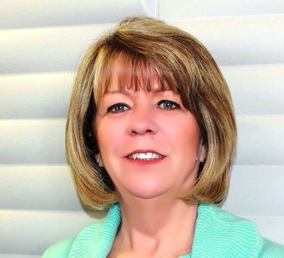 Sharon D'Amore, Real Estate Salesperson in Glen Allen, Napier Realtors ERA