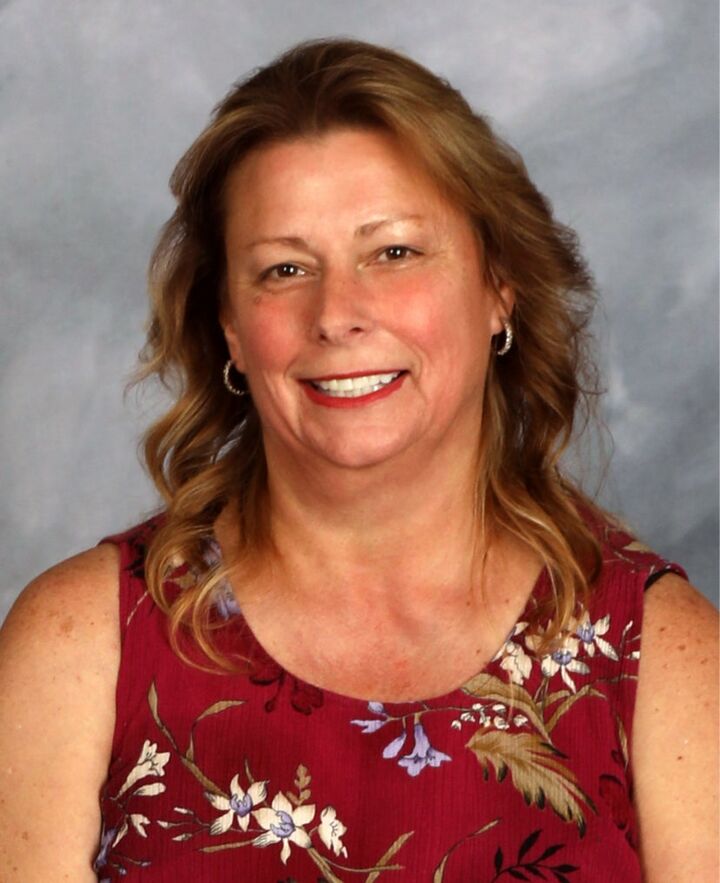 Grace White, Real Estate Salesperson in Tallahassee, Hartung