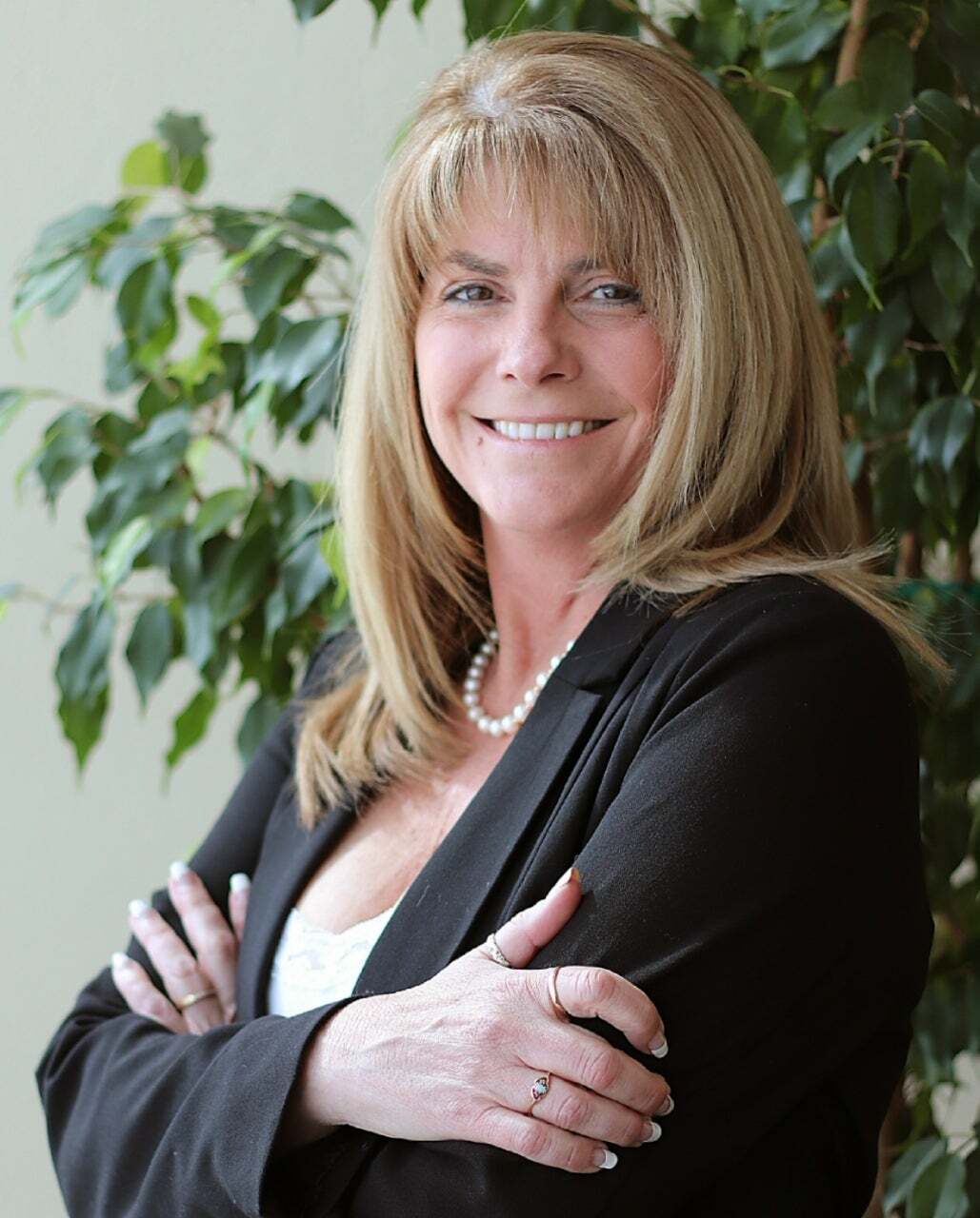 Rhonda Holley, Real Estate Salesperson in Port Charlotte, Sunstar Realty