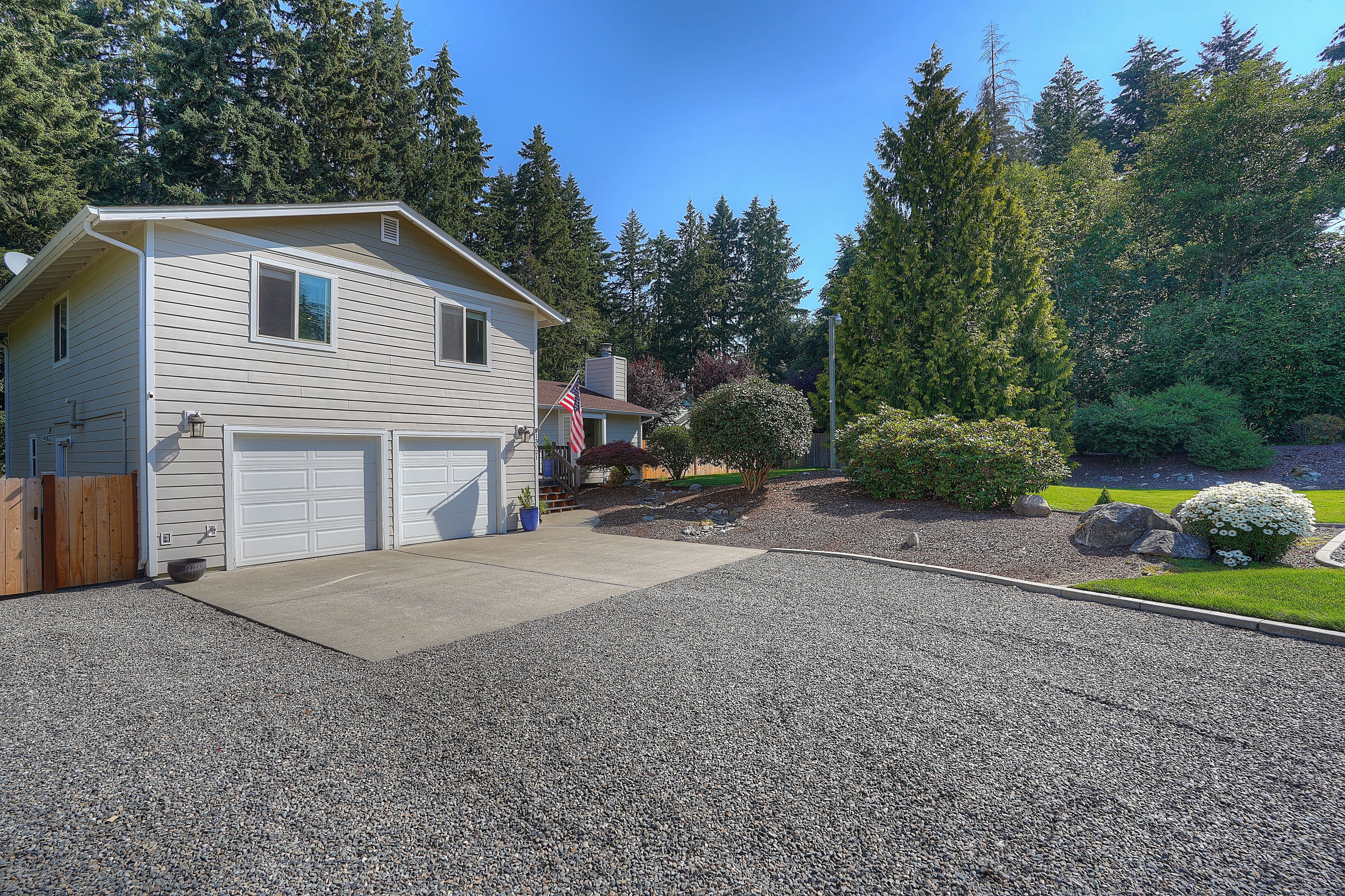 Property Photo:  13021 115th Street E  WA 98374 