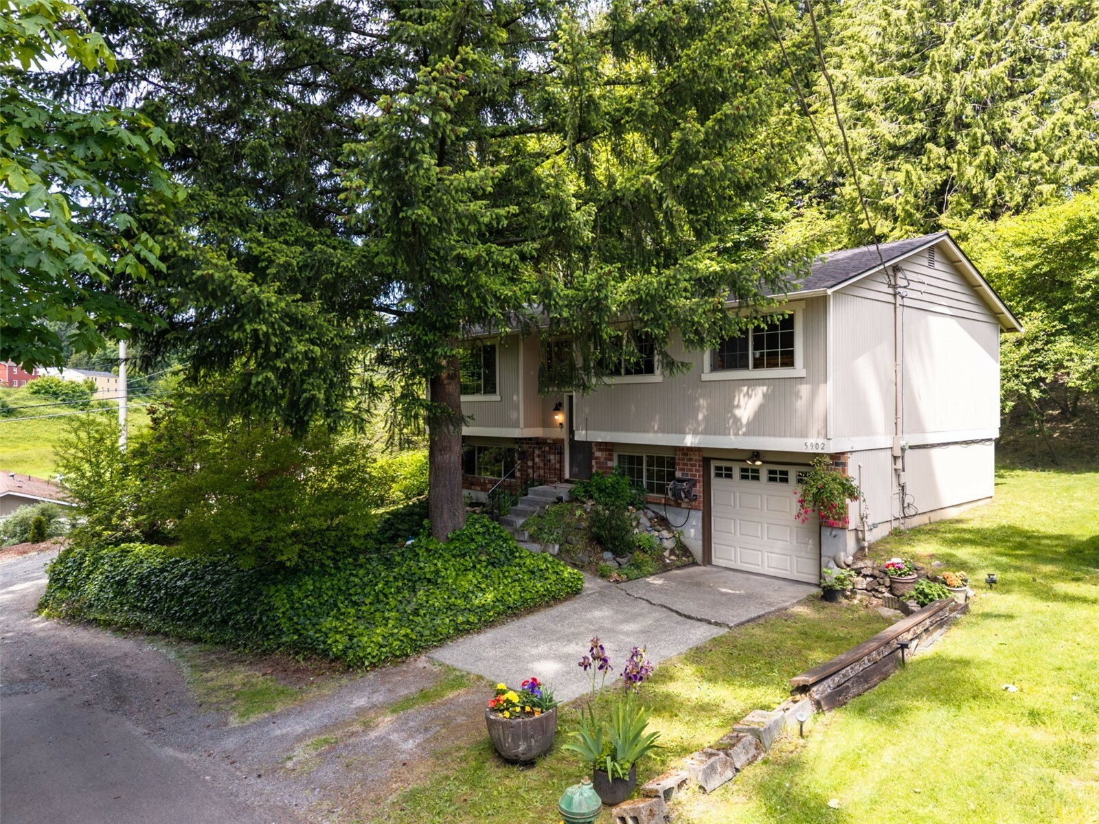 Property Photo: 5902 S Fountain Street WA 98178