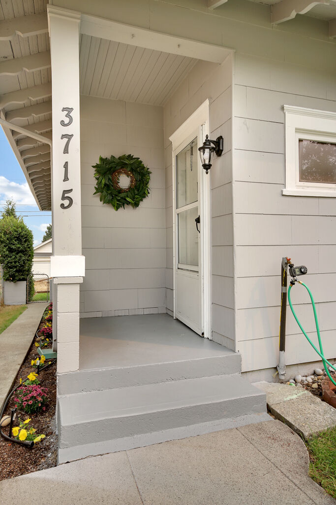Property Photo:  3715 E I St  WA 98404 