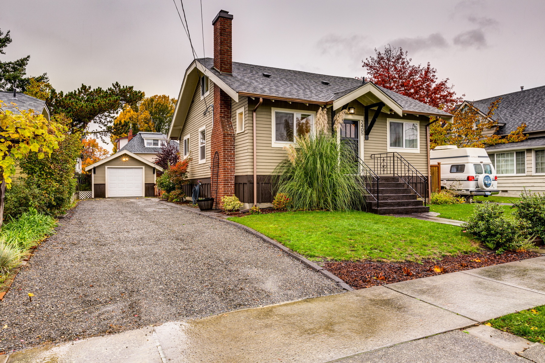 Property Photo:  2405 E St  WA 98225 