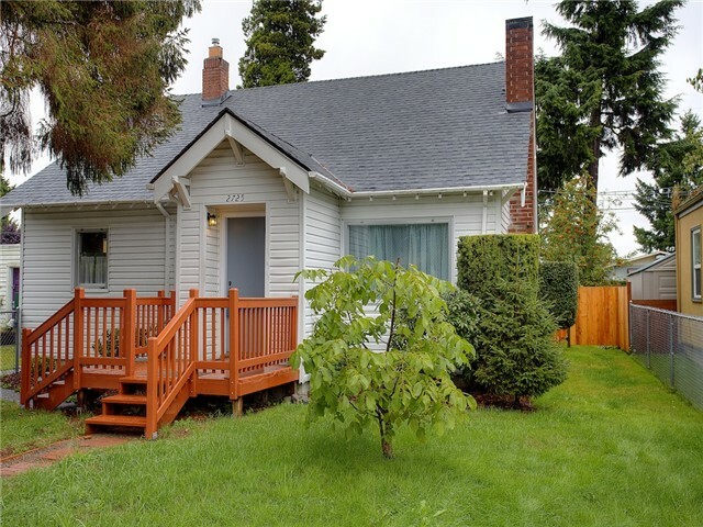 Property Photo:  2725 S 15th St  WA 98405 